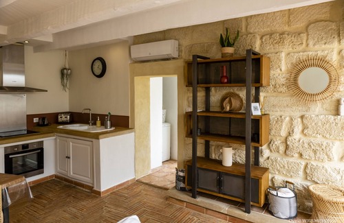 Gallician Cottage | Idyllic Cottage in the Camargue with Private Jacuzzi & Pool