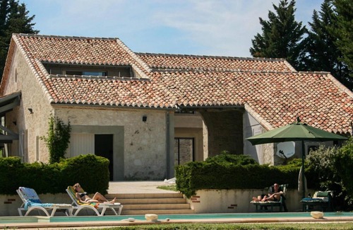 Saint Maurin House | Idyllic Gîte with Pool and Park Garden for Memorable Stays