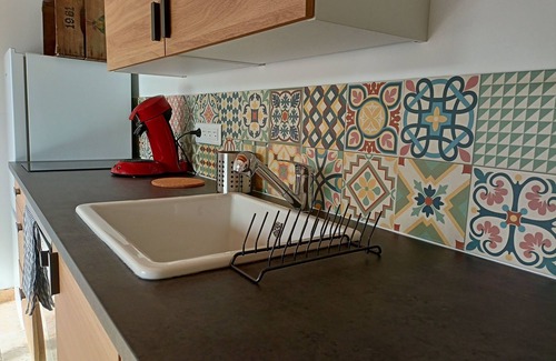 Crestet Cottage | Idyllic Gîte with Hot Tub and Views of Mont Ventoux