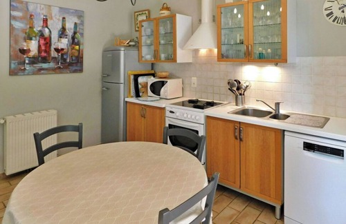 Prayssac House | Charming Gîte with private pool, garden and terrace in the heart of Prayssac