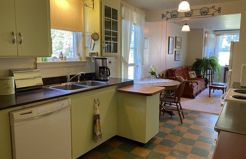 Bellevue House | Top-Rated Home Steps from Bike Path in Wood River Valley