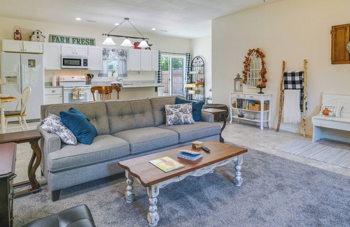 Laurie Cottage | Delightful Gravois Mills Retreat with Private Backyard Oasis!