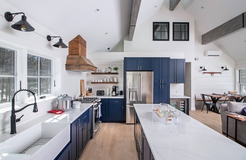 Tamworth House | Modern Barn Home: Gateway to NH's Lakes and Mountains
