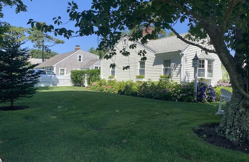 Chatham House | Prime Location Hotel with Ocean View and Family Amenities