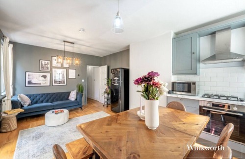 Whittington House | Charming, ground floor two bedroom garden maisonette with WiFi in London
