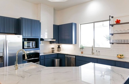 Austin House | Relaxing Retreat with Pool, Spa & Game Room - Sleeps 28!