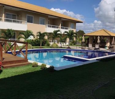 Centro Apartment | Relaxing Guarajuba: Oceanfront Stay with Pool & Family Fun