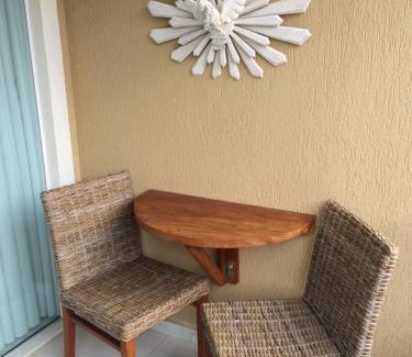 Centro Apartment | Relaxing Guarajuba: Oceanfront Stay with Pool & Family Fun