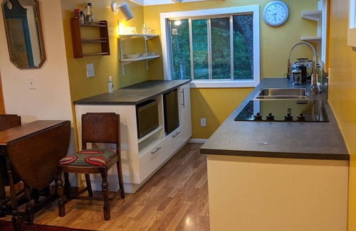 Eugene Cottage | Idyllic Country Cottage with Child-Friendly Amenities