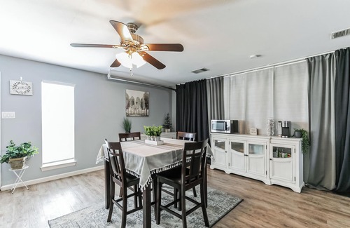 McKinney House | Charming Guest House w/Pool Near Historic Downtown McKinney & Scenic Trails