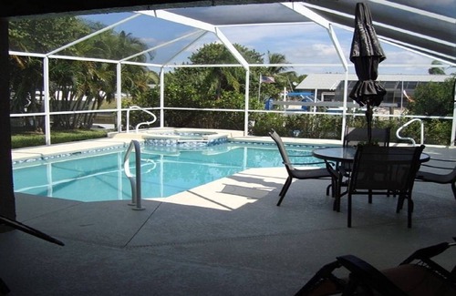 Fort Myers House | Waterfront Retreat with Private Dock, Pool & Spa - 10/10