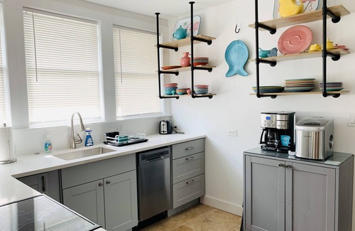 Gulfport House | Unforgettable Gulfport Getaway Near Vibrant Arts District