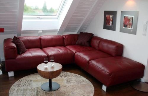 Herrsching am Ammersee House | Delightful Holiday Home in Herrsching with Family Amenities