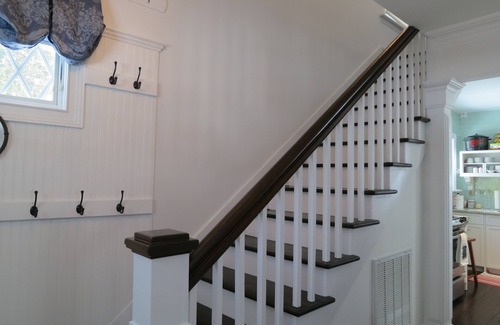 Hampton Bays House | Idyllic Hampton Bays Colonial with Ocean View & Family-Friendly Amenities