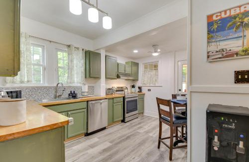 Hampton House | Inviting Hampton Home Near Buckroe Beach with Ocean Views