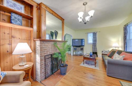 Hampton House | Inviting Hampton Home Near Buckroe Beach with Ocean Views