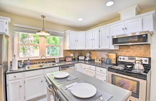 Hampton House | Idyllic Hampton Home with Ocean View, 2 Mi to Beach