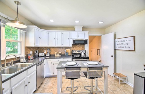 Hampton House | Idyllic Hampton Home with Ocean View, 2 Mi to Beach