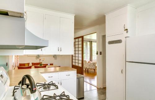 Hilo House | Historic Hilo House: Minutes to Beach with Spa Amenities