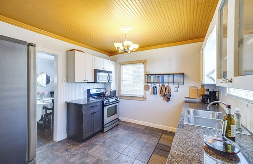 Neartown House | Historic Houston Home with Yard & Pet-Friendly Amenities
