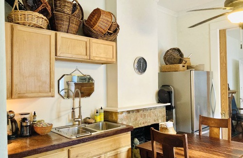 Faubourg Marigny Cottage | Historic Marigny Cottage: Walkable Gem with Pool & Spa