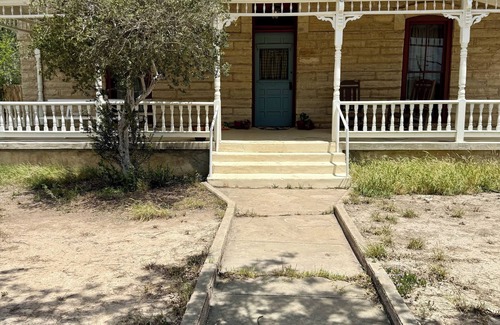 Amistad National Recreational Area House | Charming Historical John Taini Home in Central Del Rio