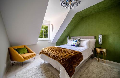 Montceau-et-Echarnant House | Escape to Les Coquelicots: 4-Star Oceanfront Retreat