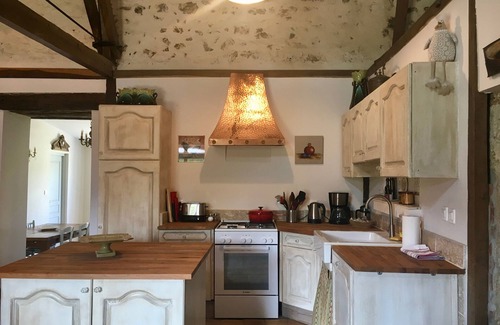 Saint-Jean-de-Duras Other | Exceptional Wine Country Retreat with Pool and Ocean Views