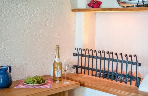 Obing Apartment | Charming holiday apartment "Sonnenseite" with Wi-Fi & Balcony; Parking Available