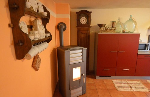 Neumagen-Dhron House | Cozy Holiday Home in Neumagen Dhron for Families