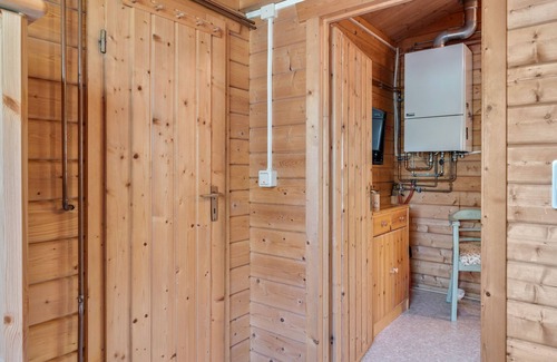 Niederaula House | Inviting Holiday Home with Private Garden and Great Amenities