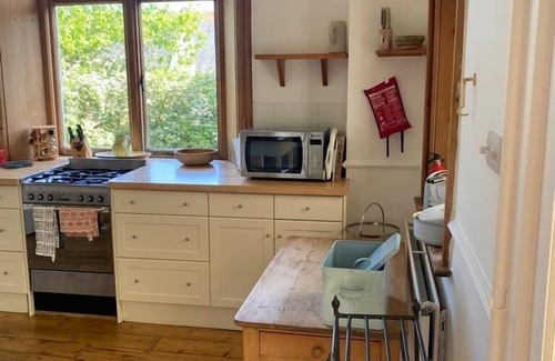 Totland Bay House | Inviting Holiday Home with Ocean View in Totland Bay