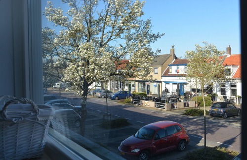 Kortgene House | Charming Holiday Home with Garden Near Veerse Meer