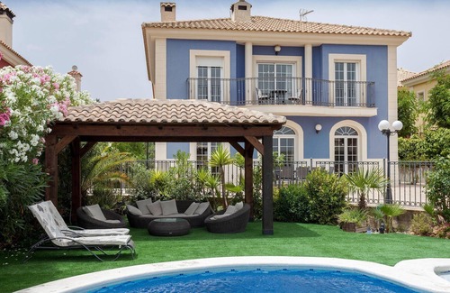 Aspe Villa | Charming Holiday Home with Private Pool and Bar