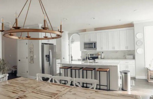 Five Corners House | Inviting Retreat Near Attractions with Family-Friendly Amenities