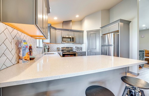 Moses Lake House | Charming Home ~ Half-Mi to Potholes State Park
