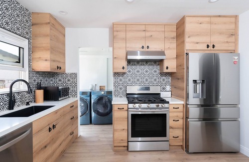 Glenwood House | Spanish Style House with Kitchen in Upscale Neighborhood