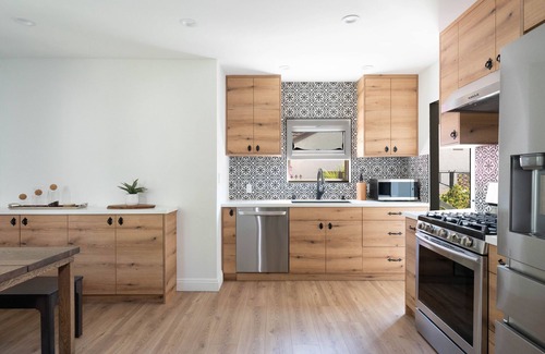 Glenwood House | Spanish Style House with Kitchen in Upscale Neighborhood