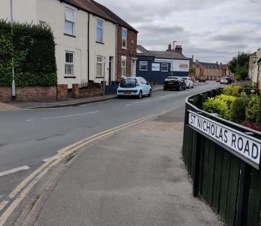 Beverley House | Cozy Home in Beverley - Ideal for Families and Pets