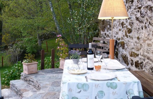 A Lama Cottage | Inviting Mountain Haven with Pet-Friendly Amenities