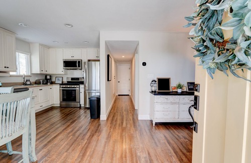 South Redlands House | Ideal Home Minutes from Downtown Redlands - Family Friendly