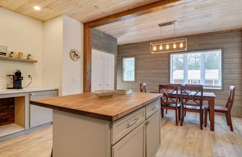 Gaylord Cabin | Ideal Retreat Near Downtown with Pet-Friendly Amenities