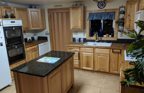 Calpine House | Ideal Retreat for Outdoor Adventures & Family Fun