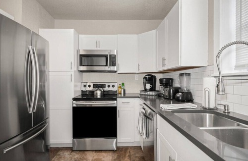 South Perry District House | Cozy Retreat | Steps from Spokane City Center & Breakfast Included!
