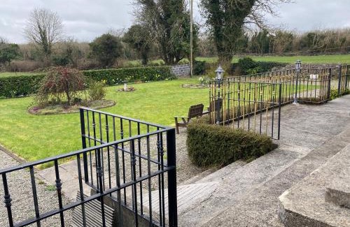 Inishmacatreer House | Family-Friendly Retreat Near Galway City with High Guest Ratings