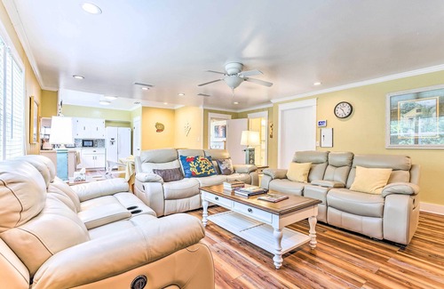 De Funiak Springs House | Inviting Home: 2 Mi to Dtwn DeFuniak Springs, Guest Rated 9.8
