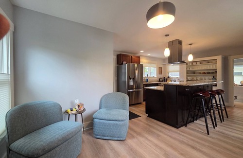 Keene House | Charming Home Walk to Downtown!