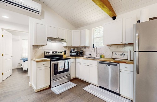 Hillister House | Inviting Home with Porch, Kitchen & Family-Friendly Amenities