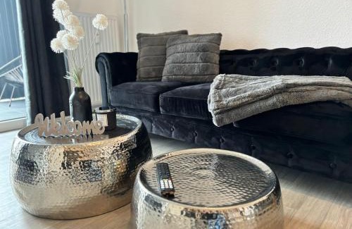 Weyhausen Apartment | Stylish Studio 10 at Charming Homes - Rated 9.1/10!