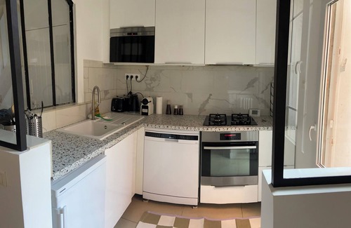 Courbevoie House | Charming house in Paris La Défense, 5 minutes from transport and shops